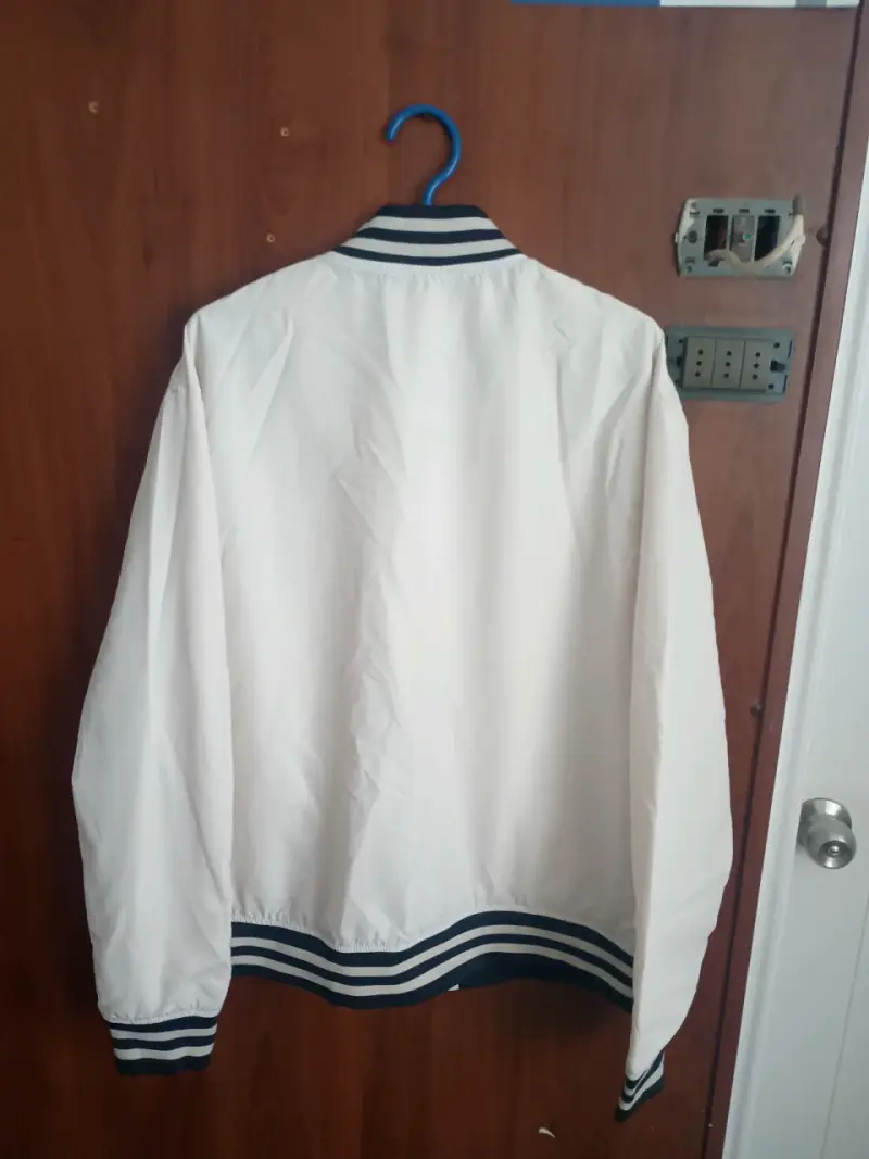 Chaqueta bomber blanca con diseño Phoenix - 2