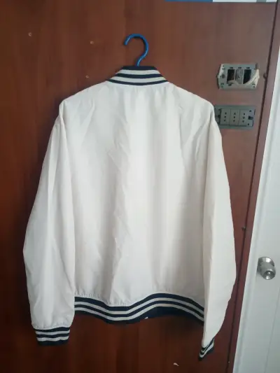 Chaqueta bomber blanca con diseño Phoenix - miniatura 2