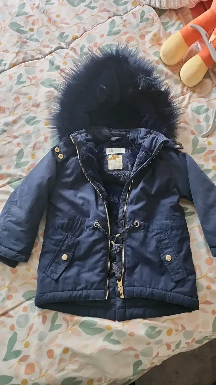 Abrigo azul para niña con capucha H&M - 1