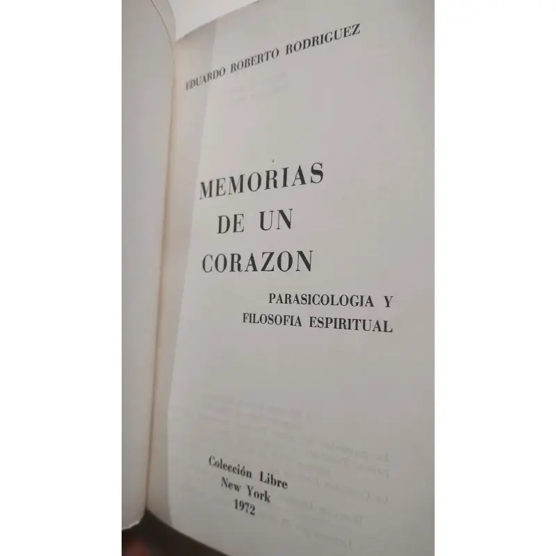 Libro 'Memorias de un Corazón' de Eduardo Roberto Rodríguez - 2