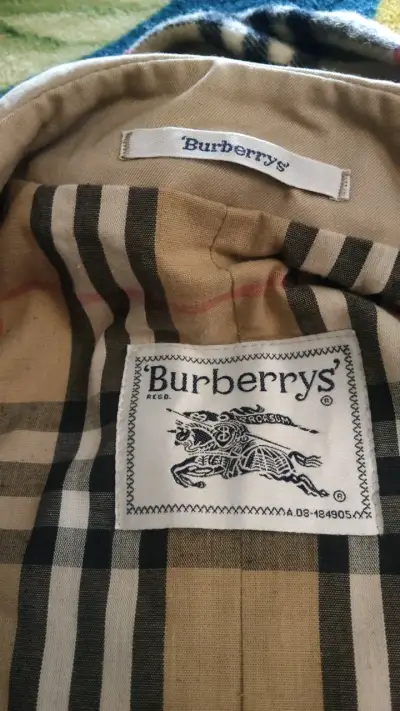 Abrigo clásico beige Burberrys con forro a cuadros - miniatura 4