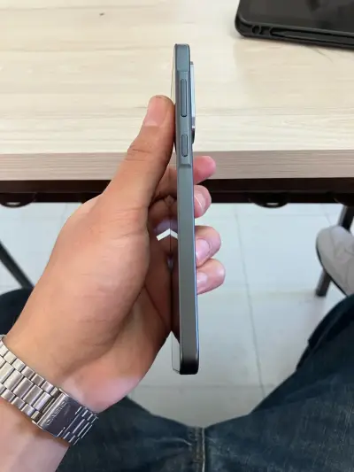 Samsung Galaxy A36 5G en buen estado - miniatura 6