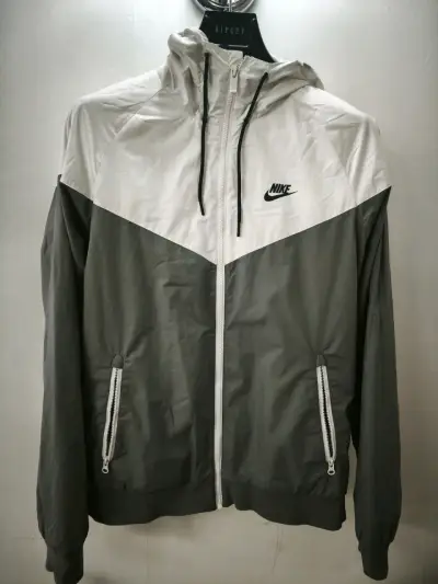 Chaqueta cortaviento Nike bicolor para hombre - miniatura 1