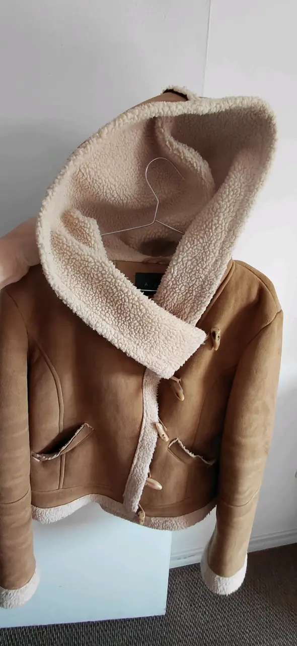 Chaqueta de invierno con capucha forrada - 3