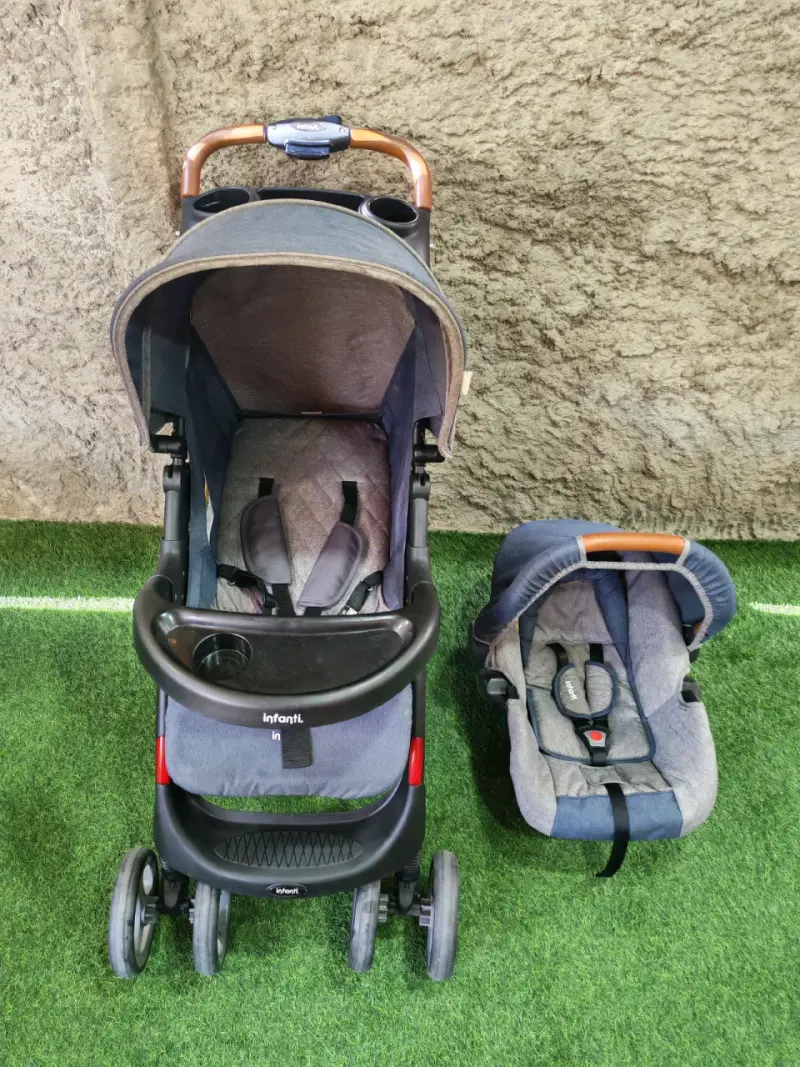 Coche y silla de auto Infanti en excelente estado - 1