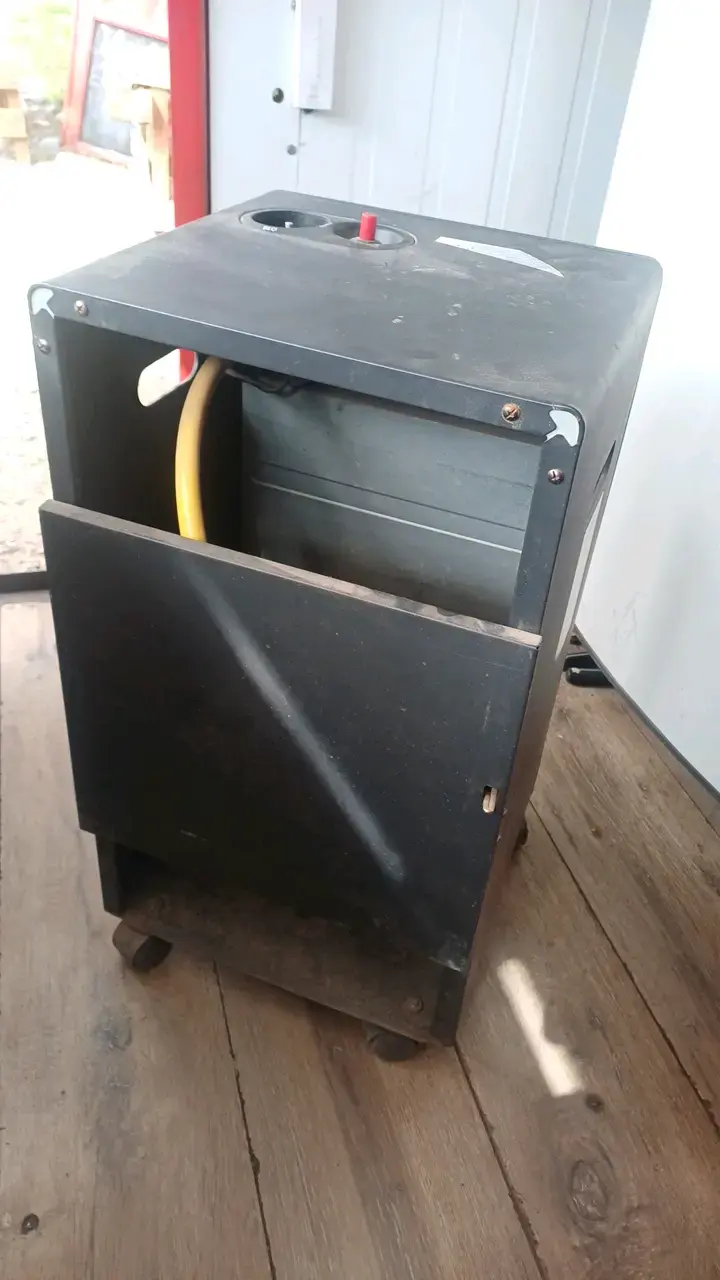 Estufa a gas Kalor con ruedas - 2