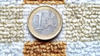 Moneda Suiza Plata 2 Francos 1914. Un Euro. - miniatura 4