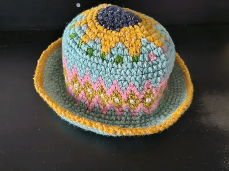 Sombrero tejido a crochet multicolor - 2