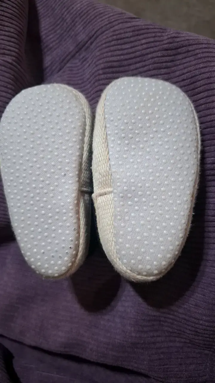 Zapatillas negras para bebé unisex - 4