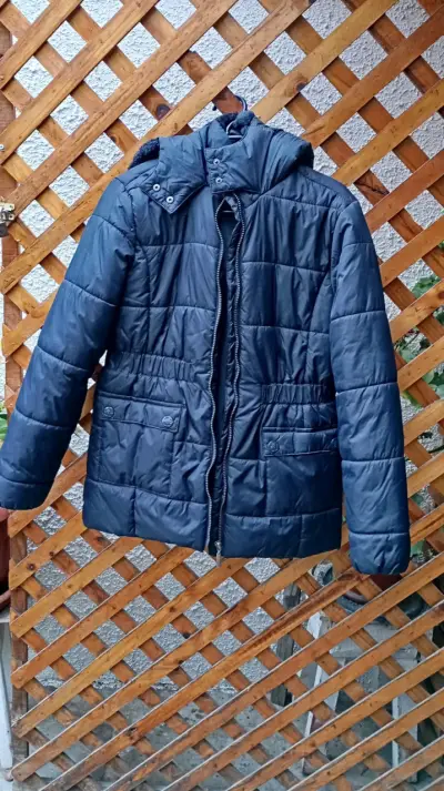 Parka acolchada azul con capucha - miniatura 1