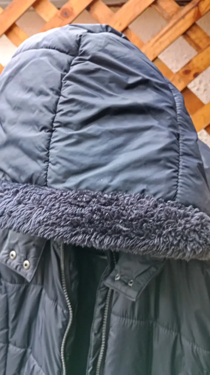 Parka acolchada azul con capucha - 3
