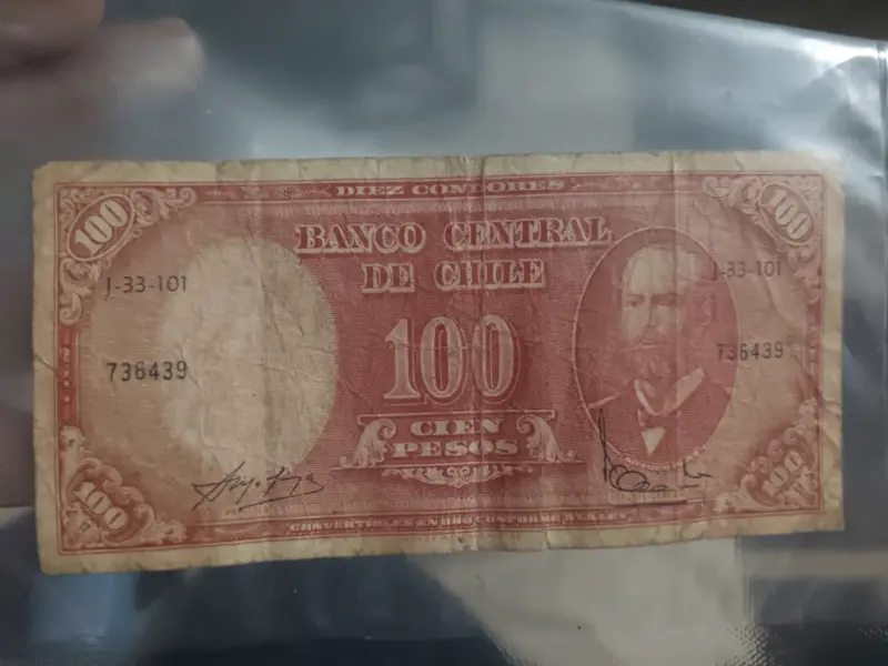 Billete antiguo de 100 pesos chilenos