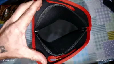 Bolso térmico Snoopy Joe Cool negro y rojo - miniatura 4