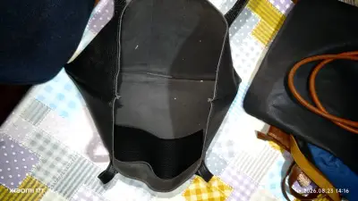 Bolso tote negro de cuero sintético - miniatura 4