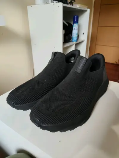 Zapatillas deportivas negras Skechers para hombre - miniatura 1