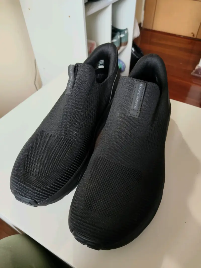 Zapatillas deportivas negras Skechers para hombre - 2