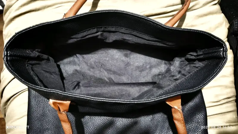 Bolso tote negro con asas marrones - 4