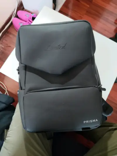 Mochila negra Limited Prisma con diseño moderno - miniatura 2