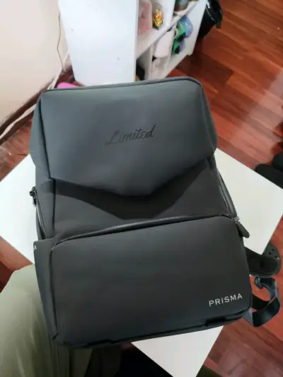 Mochila negra Limited Prisma con diseño moderno - miniatura 4