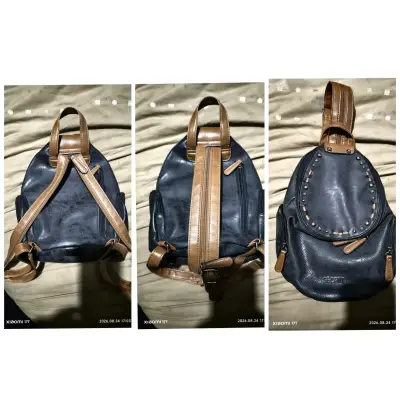 Mochila de cuero sintético azul con detalles marrones - miniatura 1