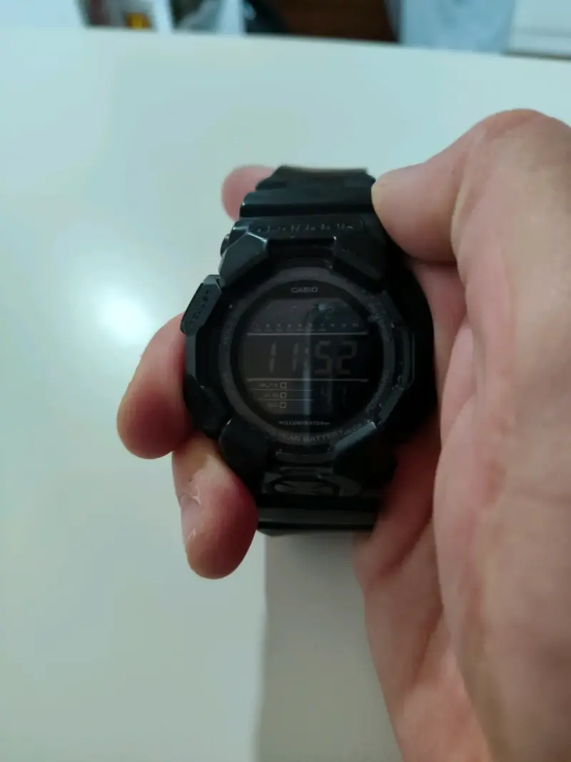 Reloj digital Casio resistente al agua - 5