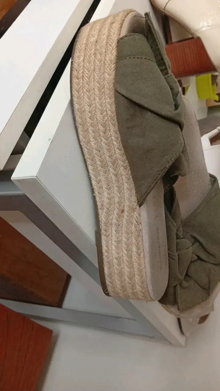 Sandalias plataforma con lazo color beige - 2