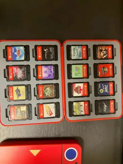 Estuche rojo para tarjetas de juego Nintendo Switch - miniatura 4