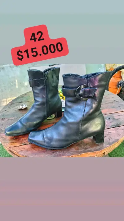 Botines negros con plataforma talla 39 - miniatura 2