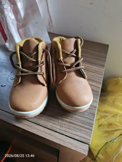 Botines de ecocuero para niños color marrón - miniatura 2