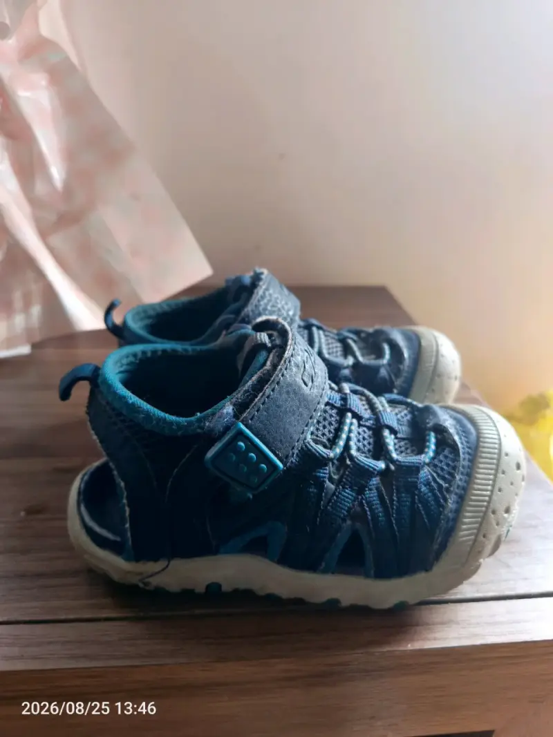 Sandalias deportivas para niño azul con velcro - 2