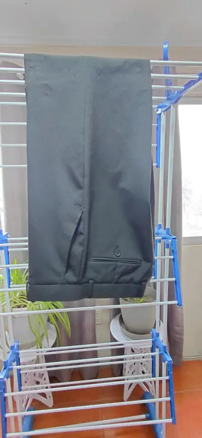 Elegante blazer negro para hombre,con pantalón - miniatura 2