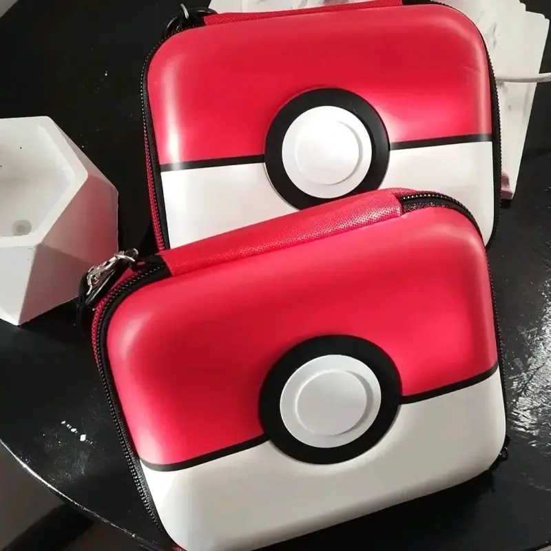 Estuche rígido Pokebola para tarjetas de juego - 1