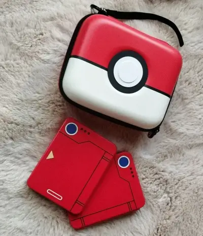 Estuche rígido Pokebola para tarjetas de juego - miniatura 4