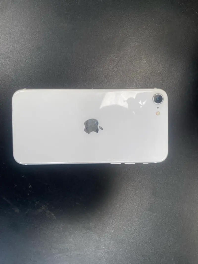 LEER IPhone SE 2020 blanco - 6