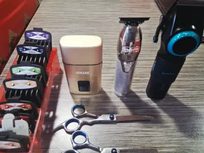 Cortadora de Pelo Profesional VGR con Accesorios - miniatura 2
