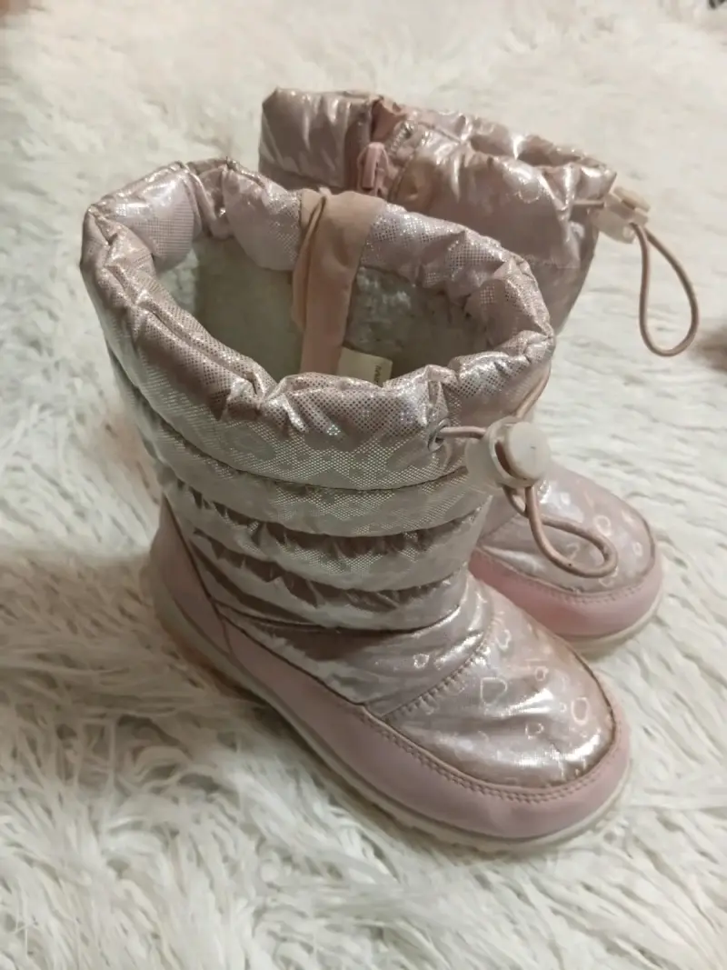 Botas de invierno para niña color rosa brillante - 1