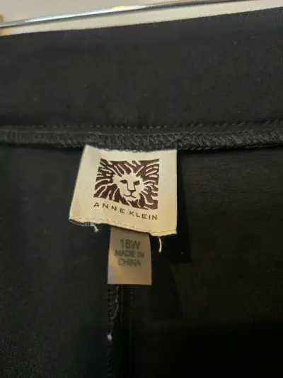 Pantalones negros Anne Klein talla 18W - miniatura 3
