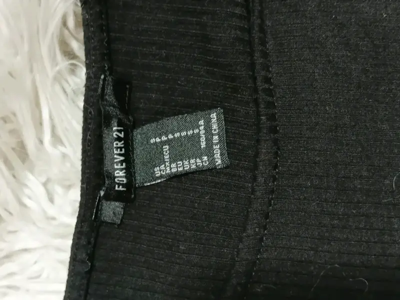 Vestido negro Forever 21 ajustado - 2