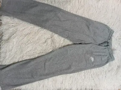Pantalones deportivos grises Nike para hombre - miniatura 1