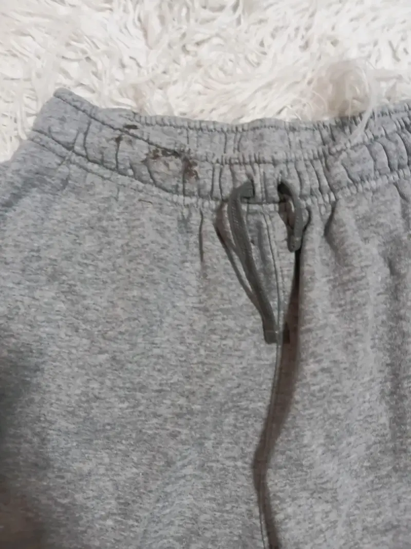 Pantalones deportivos grises Nike para hombre - 2