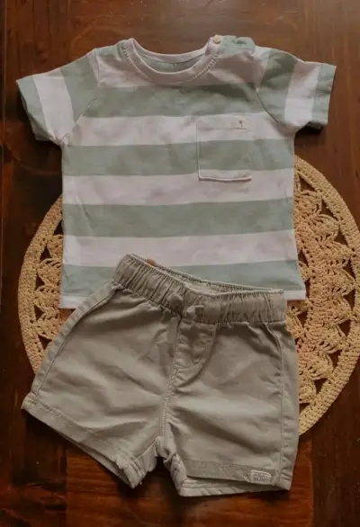 Conjunto de ropa infantil con estampados divertidos - miniatura 5