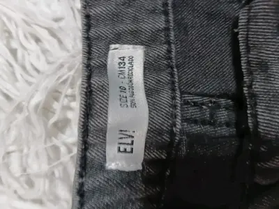 Jeans grises para niña talla 10 - miniatura 2
