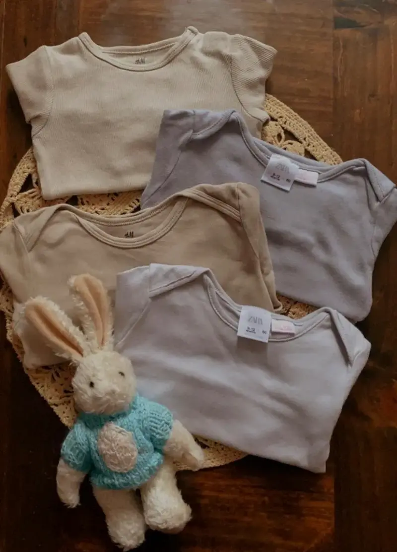 Lote de bodies para bebé Zara y H&M 0-12 meses - 3