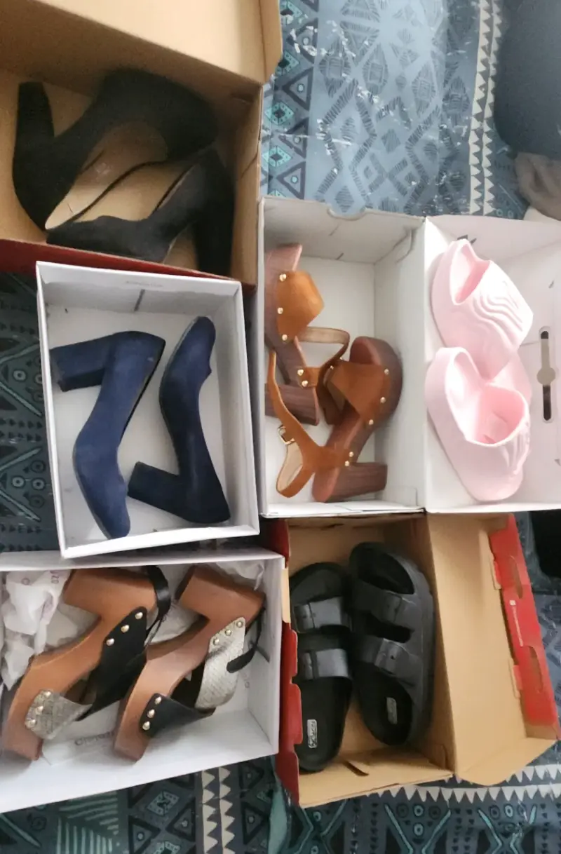 Lote de zapatos variados para mujer en buen estado