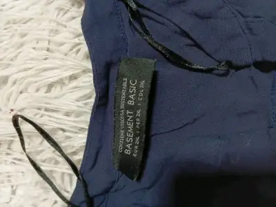 Blusa azul marino de mujer Basement Basic - miniatura 2