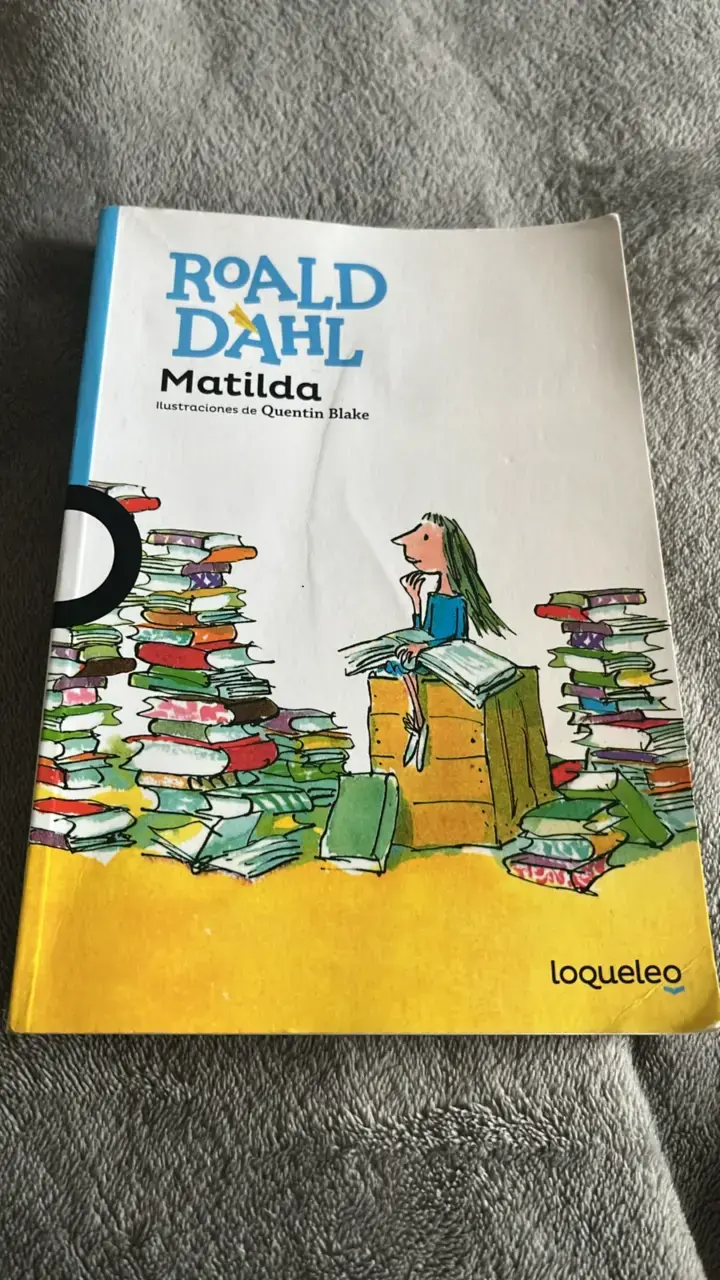 Libro Matilda de Roald Dahl con ilustraciones
