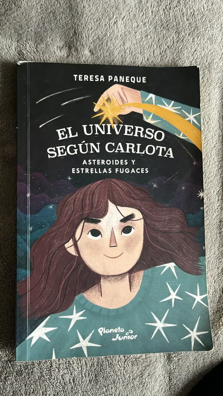 Libro El Universo Según Carlota de Teresa Paneque