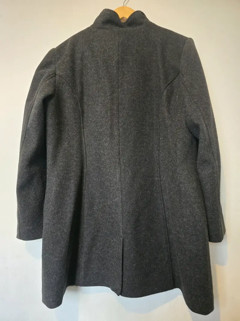 Abrigo gris oscuro para mujer talla 46 - 2