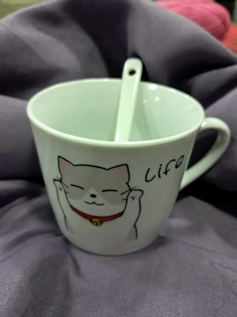Taza de cerámica con diseño de gatos - 3