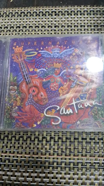 CD Santana Supernatural en buen estado - miniatura 1